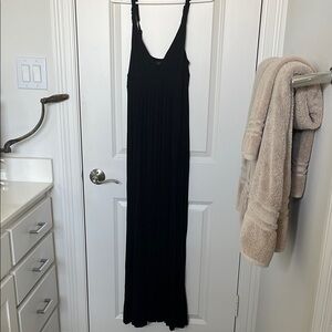 Elegant Black Maxi Dress
